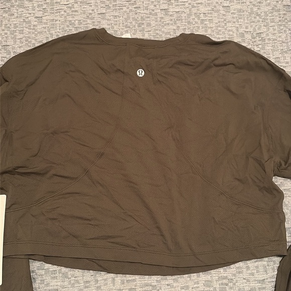 Lululemon Muscle Long Sleeve Shirt Size 2 - Picture 4 of 4